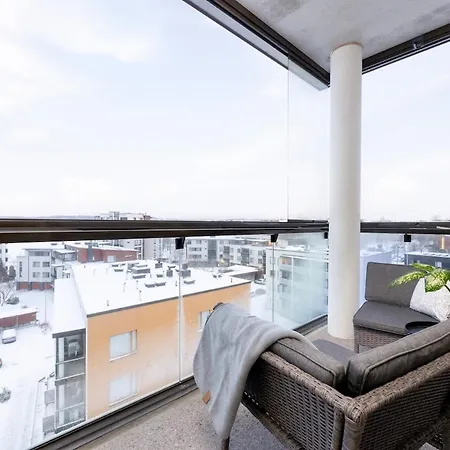 Tilava Jaervinaekoealalla 아파트 하민리나